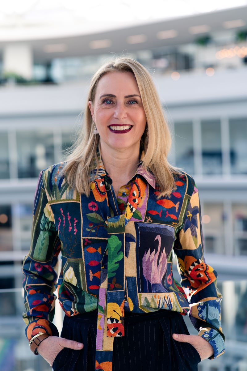 Annemieke Visser-Brons